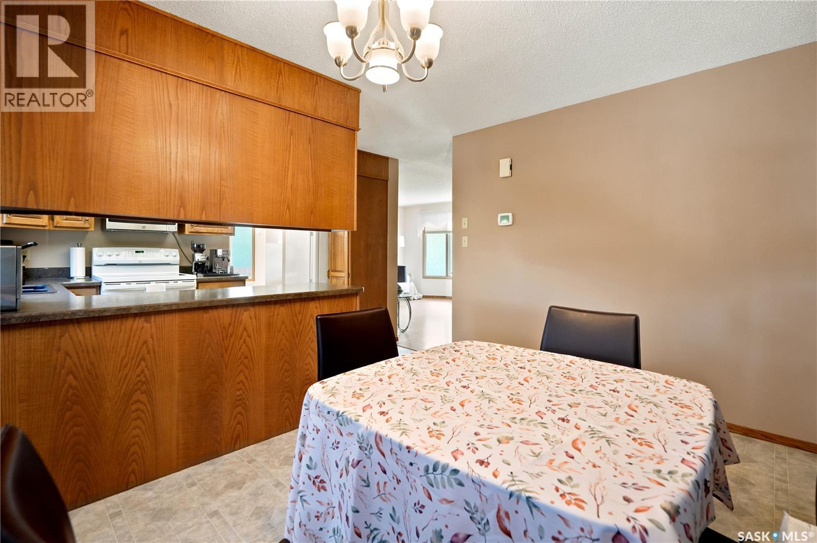 6112 Brunskill Place, Regina, SK - Indoor