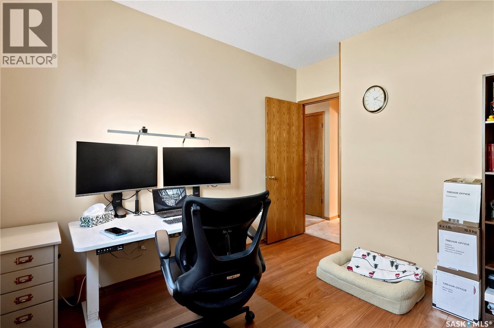 6112 Brunskill Place, Regina, SK - Indoor Photo Showing Office