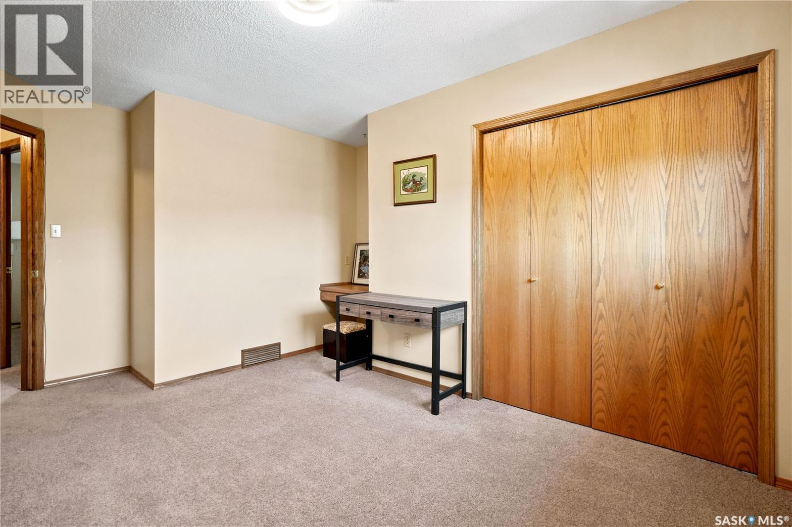 6112 Brunskill Place, Regina, SK - Indoor Photo Showing Other Room