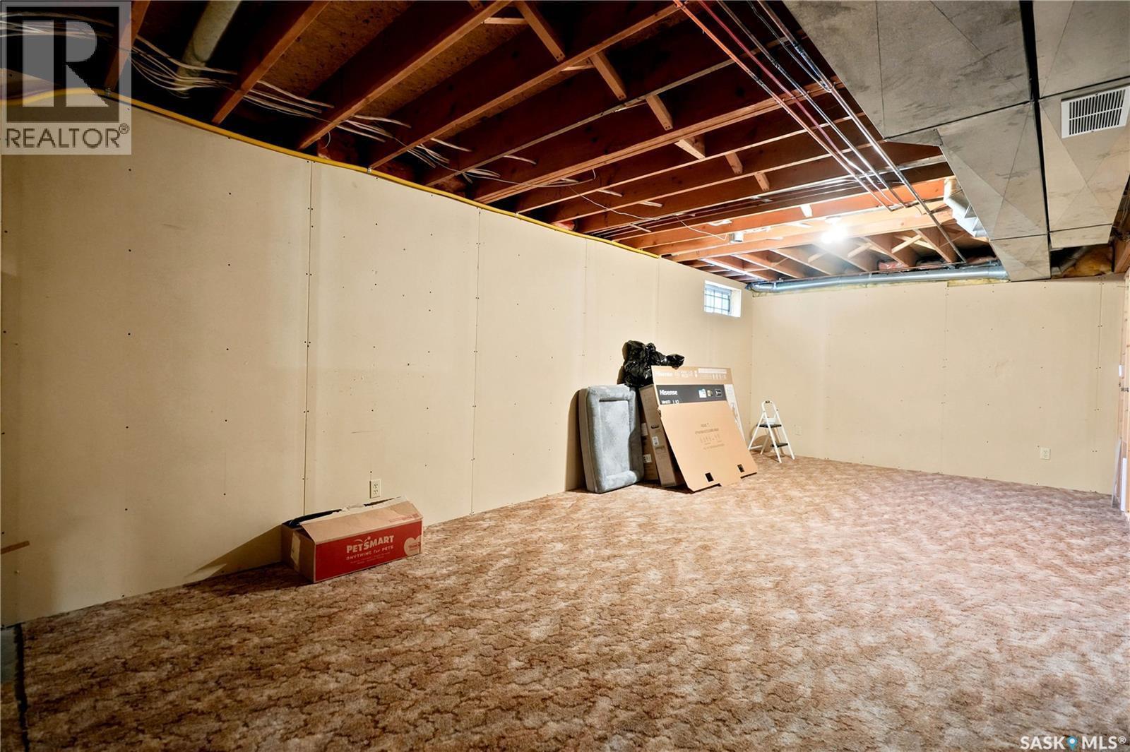 6112 Brunskill Place, Regina, SK - Indoor Photo Showing Basement