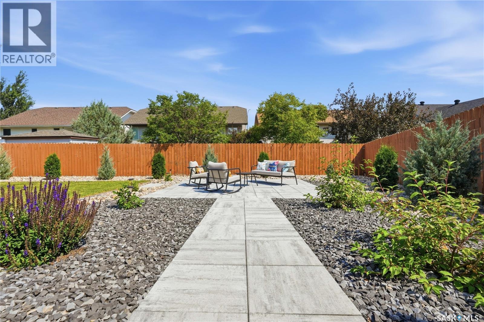 6112 Brunskill Place, Regina, SK - Outdoor