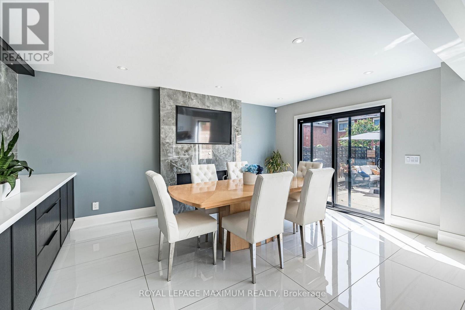 138 Jackman Crescent, Vaughan, ON - Indoor Photo Showing Dining Room