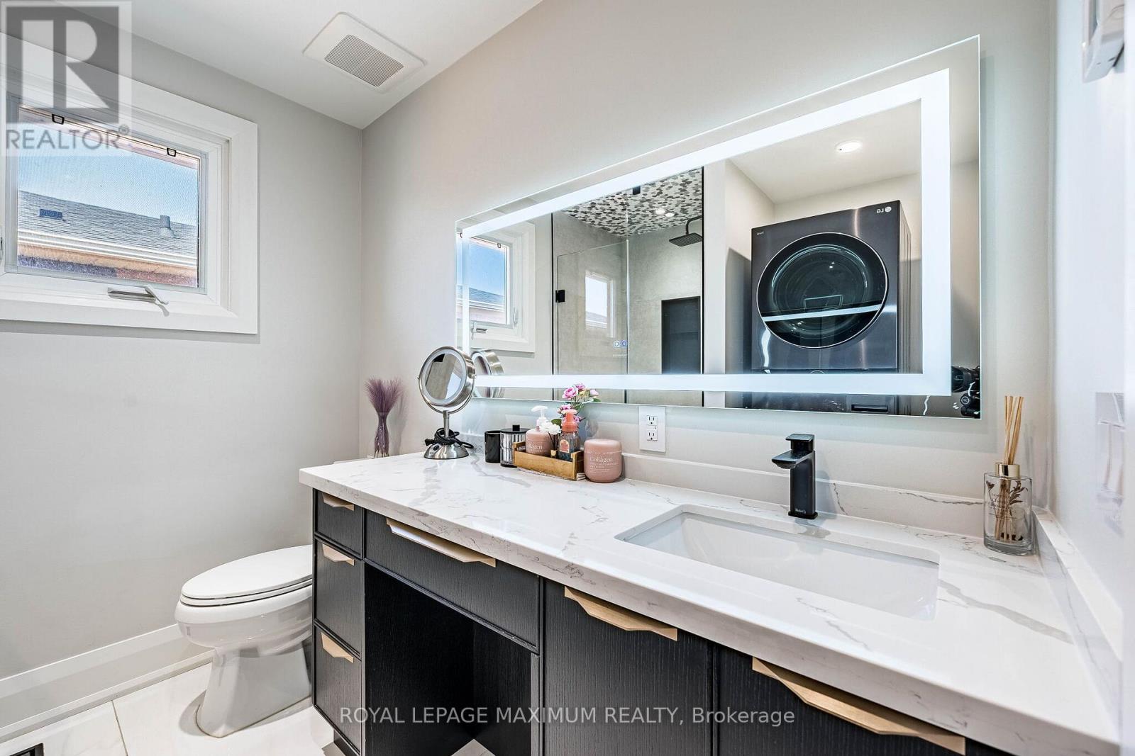 138 Jackman Crescent, Vaughan, ON - Indoor Photo Showing Bathroom