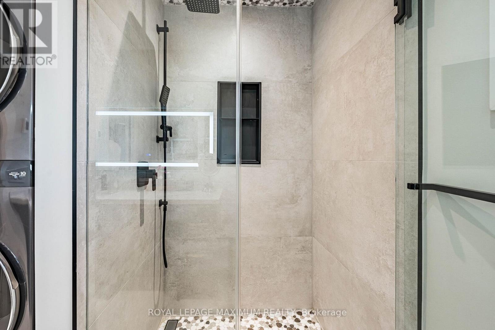138 Jackman Crescent, Vaughan, ON - Indoor Photo Showing Bathroom
