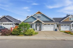 795 Parkside Cres Parksville, BC V9P 0C7