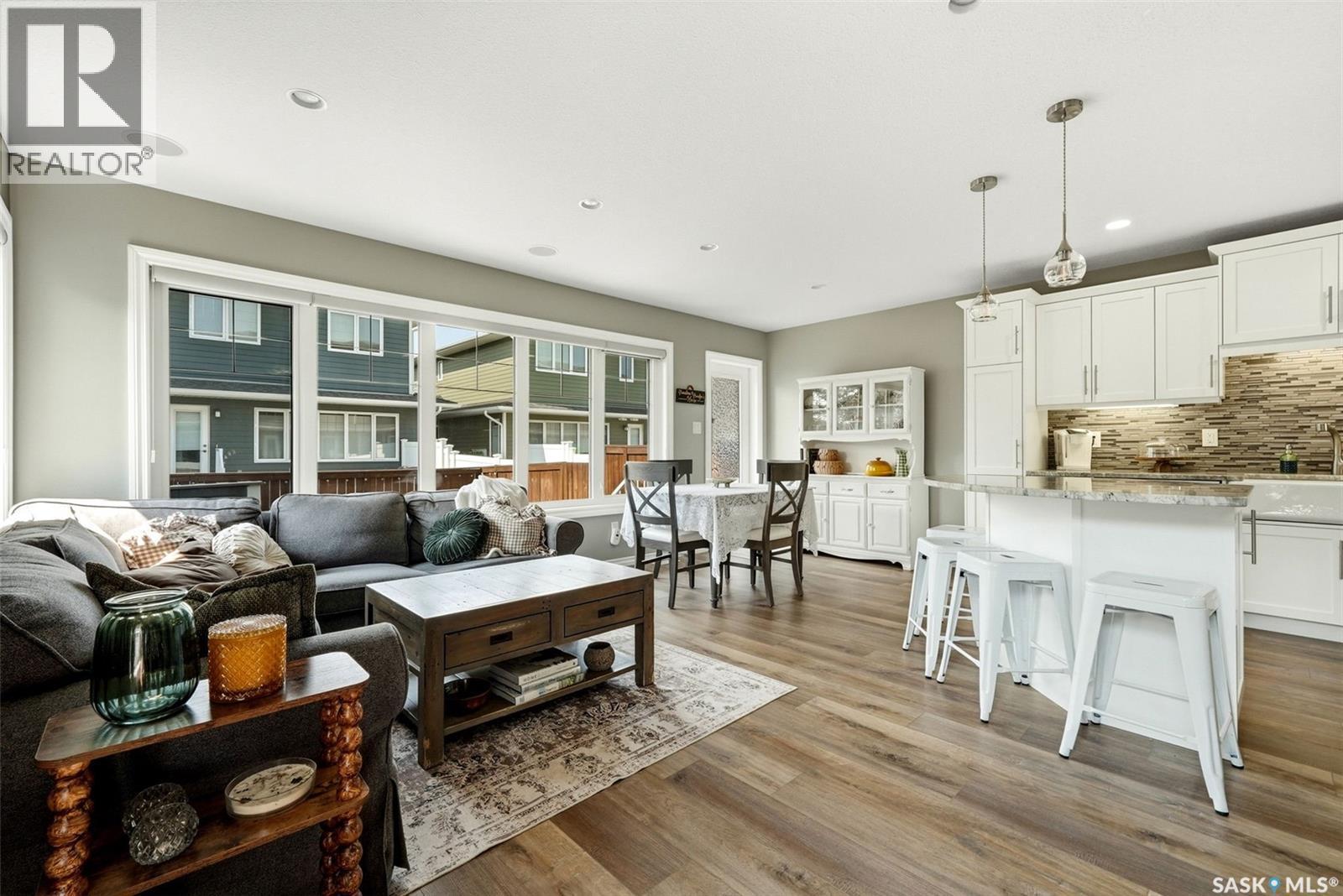 213 4002 Sandhill Crescent, Regina, SK - Indoor