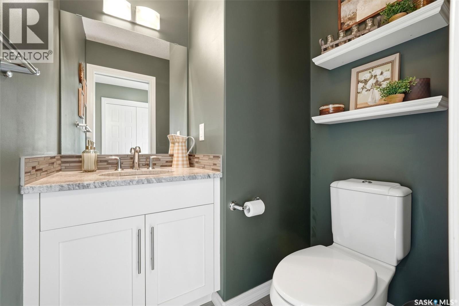 213 4002 Sandhill Crescent, Regina, SK - Indoor Photo Showing Bathroom