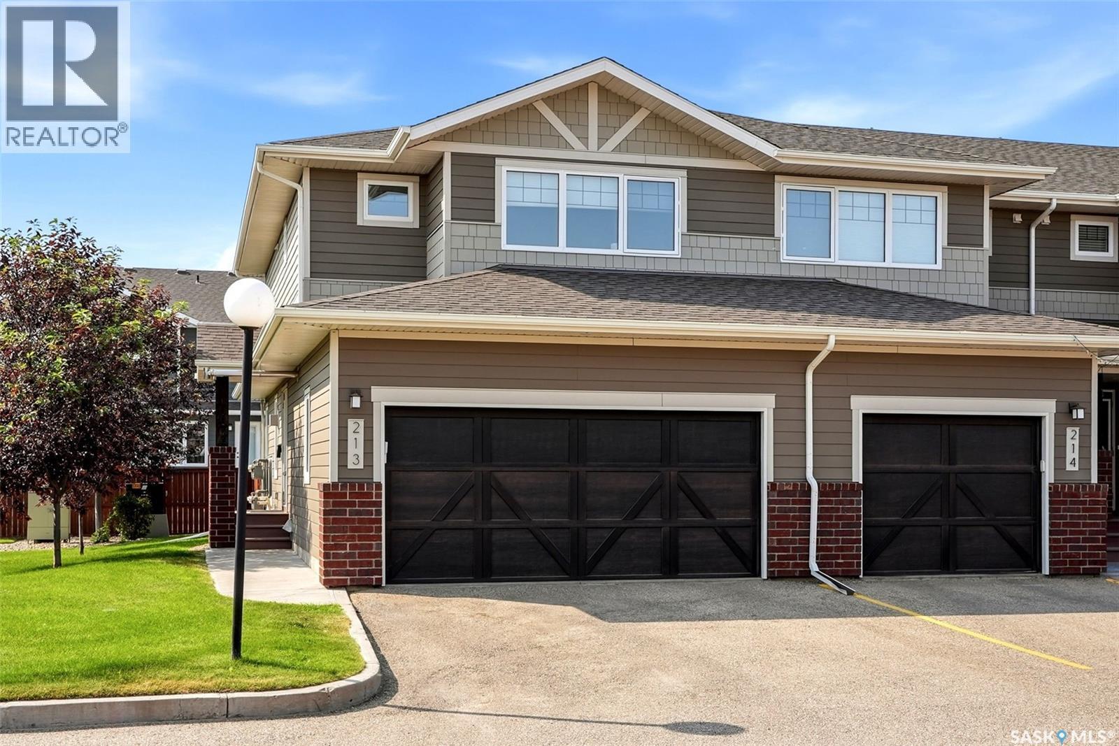 213 4002 Sandhill Crescent, Regina, SK - Outdoor With Facade