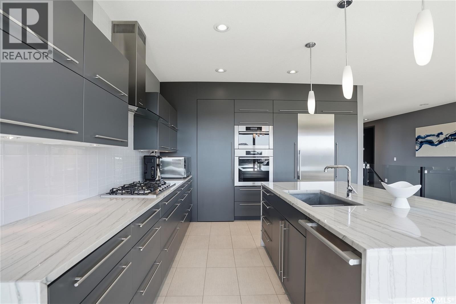254 Whalley Crescent, Saskatoon, SK - Indoor Photo Showing Kitchen With Upgraded Kitchen