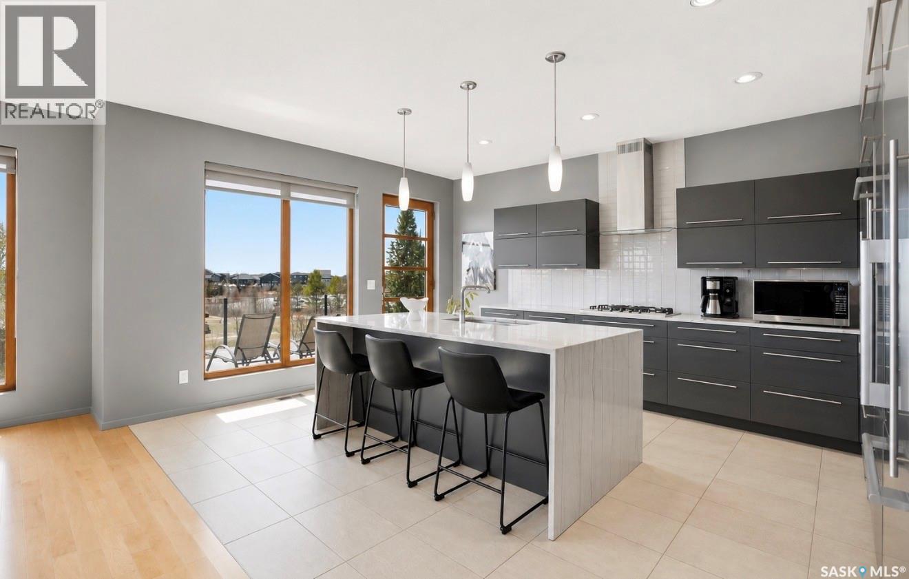 254 Whalley Crescent, Saskatoon, SK - Indoor Photo Showing Kitchen With Upgraded Kitchen