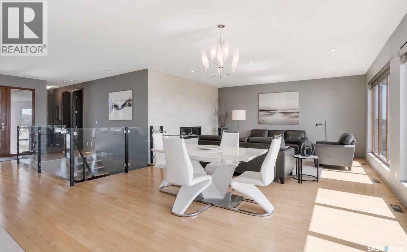 254 Whalley Crescent, Saskatoon, SK - Indoor Photo Showing Dining Room