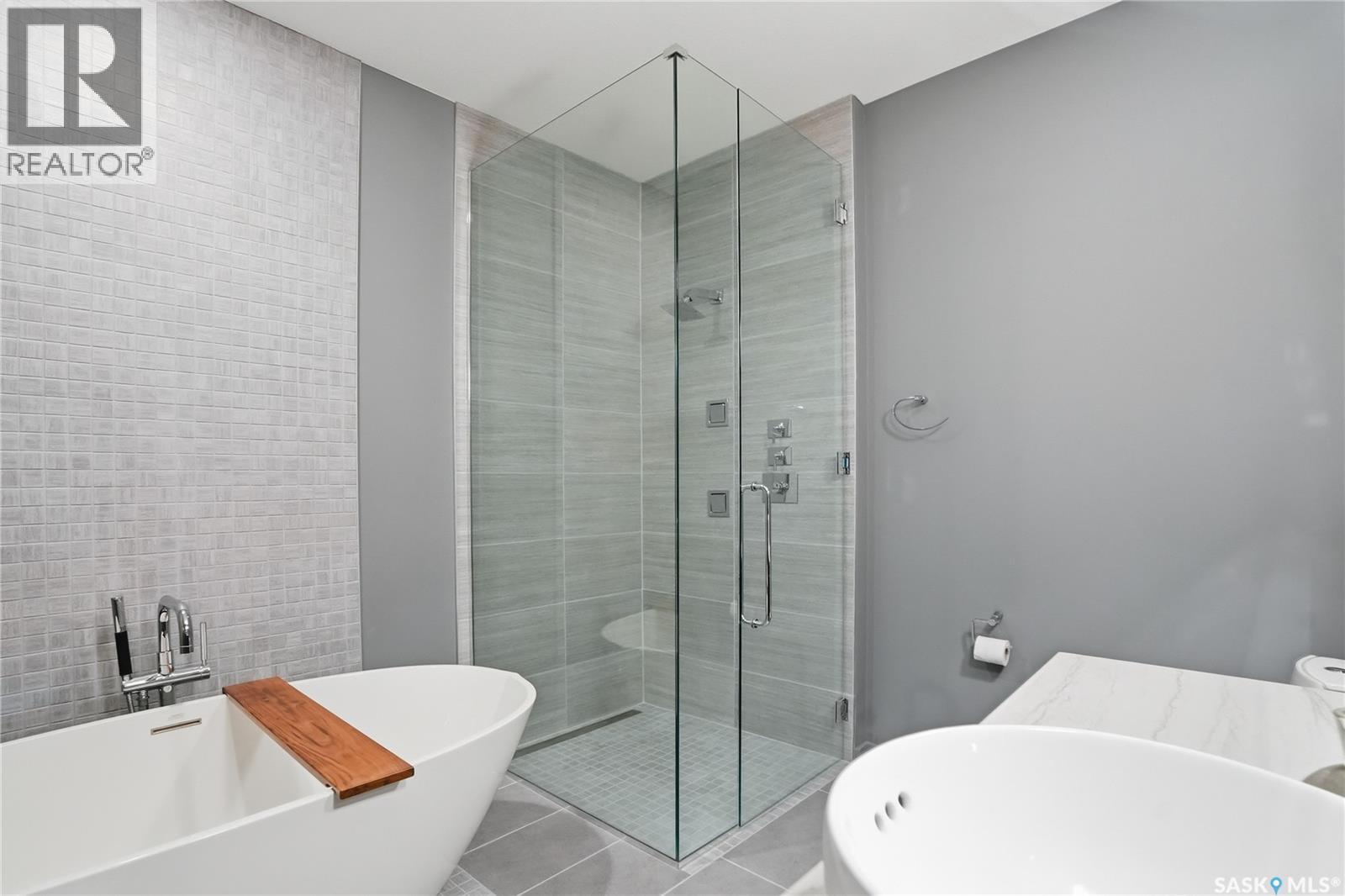 254 Whalley Crescent, Saskatoon, SK - Indoor Photo Showing Bathroom