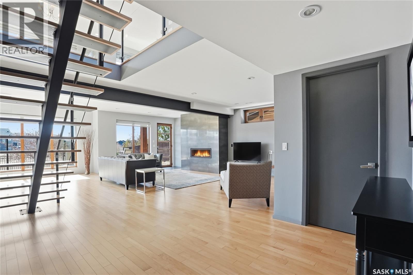 254 Whalley Crescent, Saskatoon, SK - Indoor With Fireplace