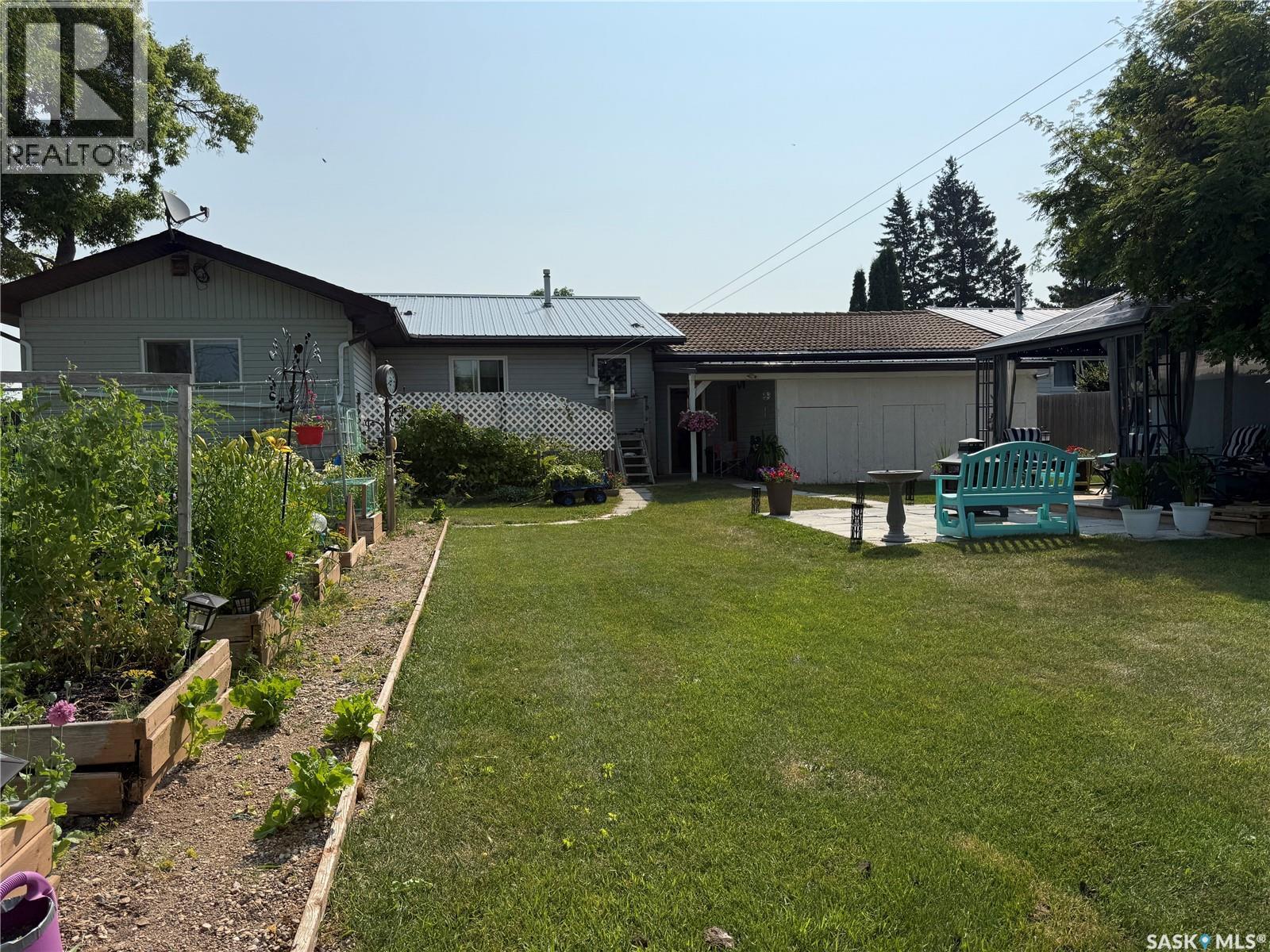 218 Rose Street, Lemberg, SK - Outdoor