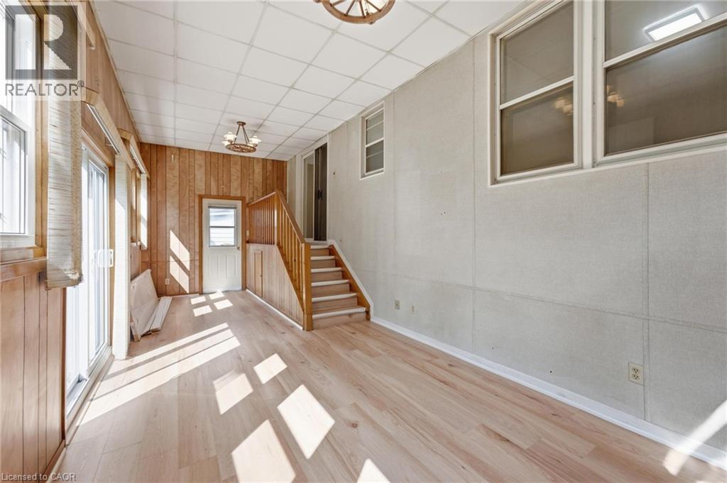 22 David Avenue, Hamilton, ON - Indoor