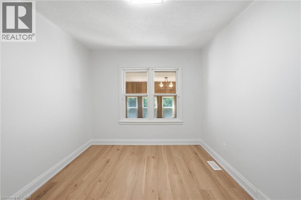 22 David Avenue, Hamilton, ON - Indoor Photo Showing Other Room