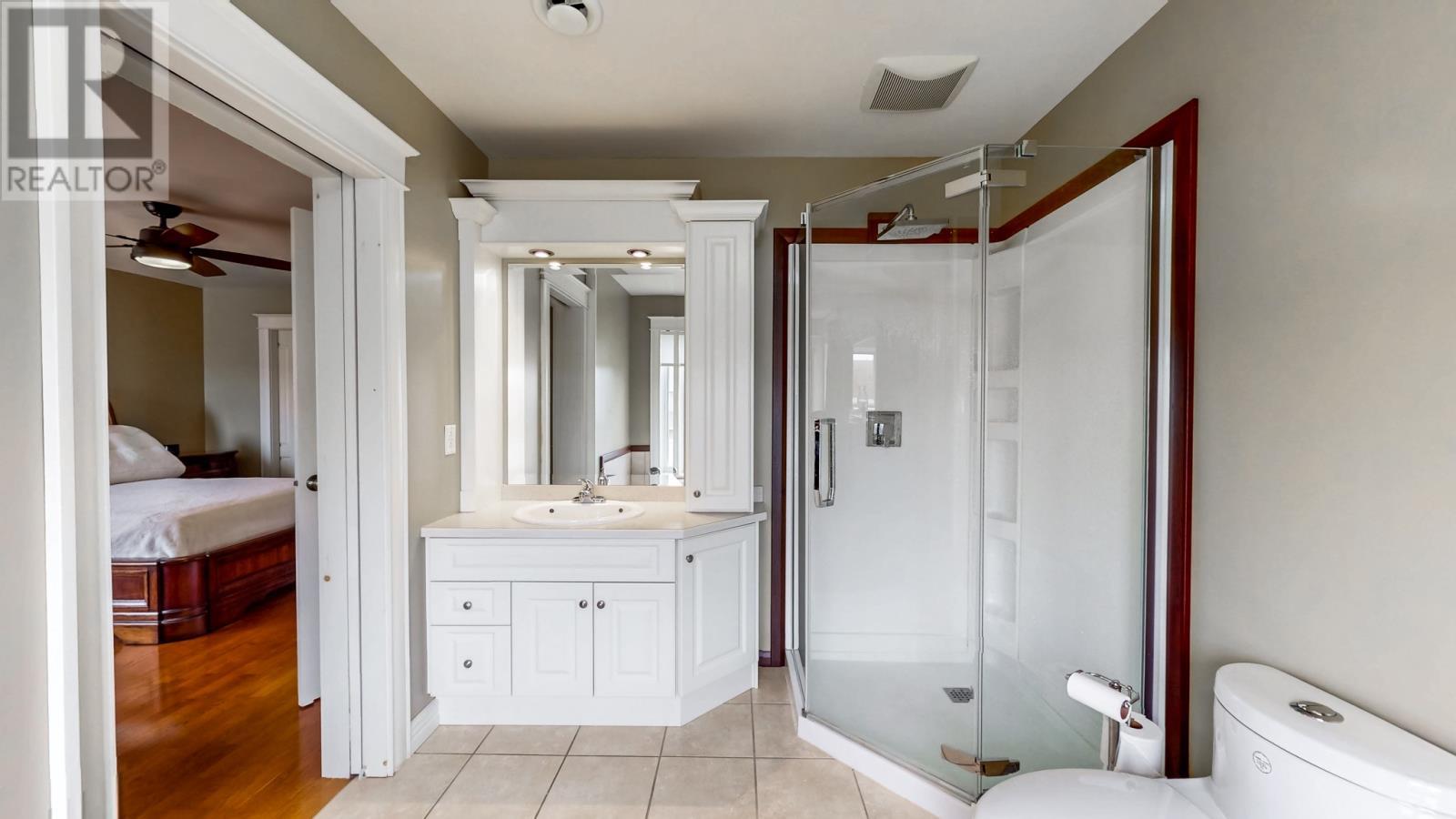 28 Pinware Crescent, Mount Pearl, NL - Indoor Photo Showing Bathroom