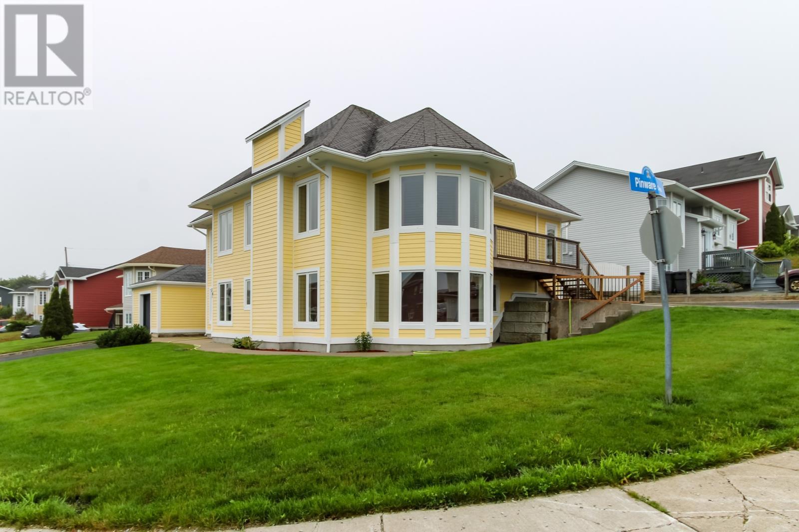 28 Pinware Crescent, Mount Pearl, NL - Outdoor