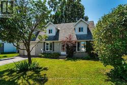 4 DUNLOP STREET Penetanguishene, ON L9M 1J2