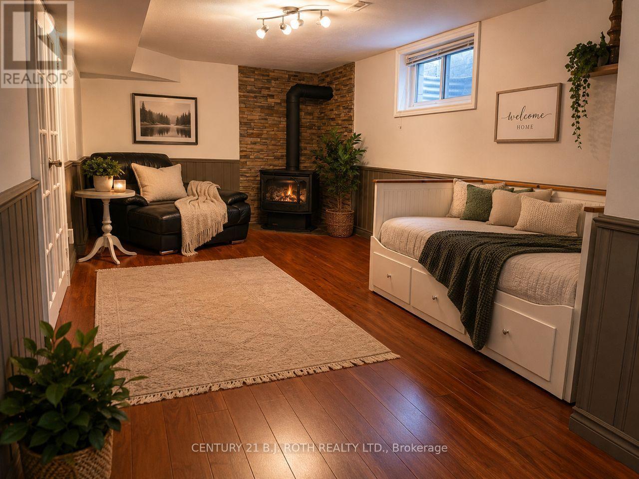 Bachelor - 105 Chieftain Crescent, Barrie, ON - Indoor Photo Showing Bedroom With Fireplace