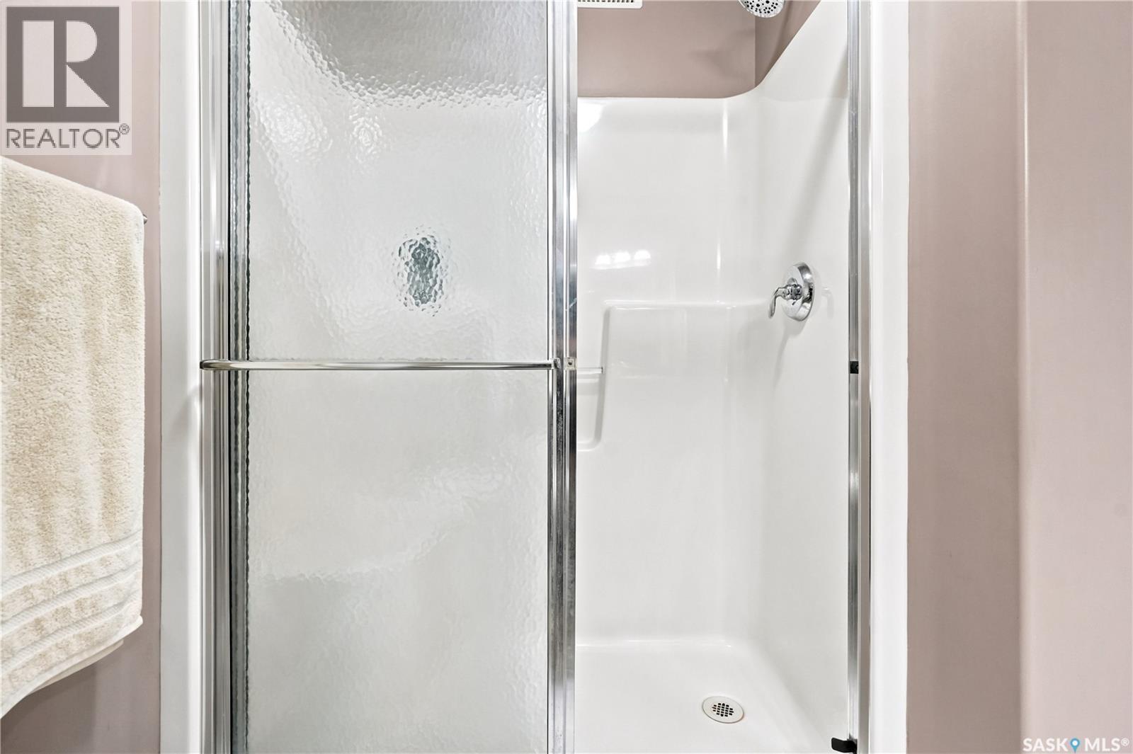 104 4100 Sandhill Crescent, Regina, SK - Indoor Photo Showing Bathroom