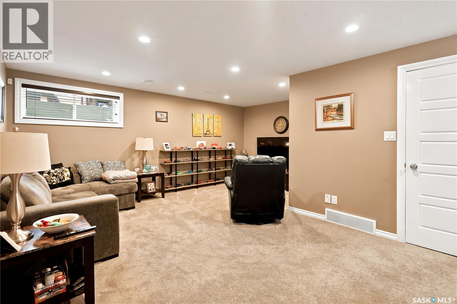 104 4100 Sandhill Crescent, Regina, SK - Indoor