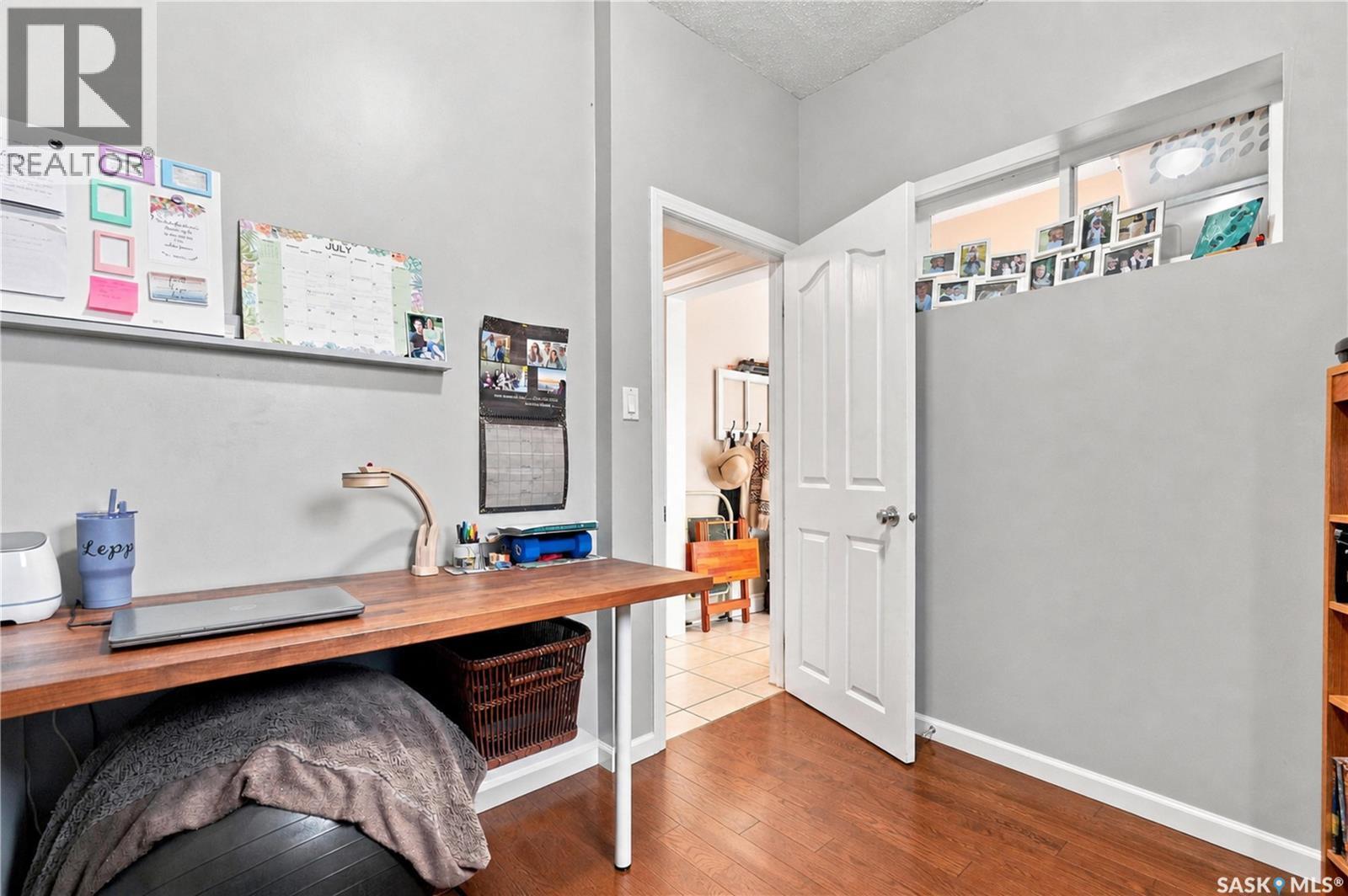704 32Nd Street W, Saskatoon, SK - Indoor