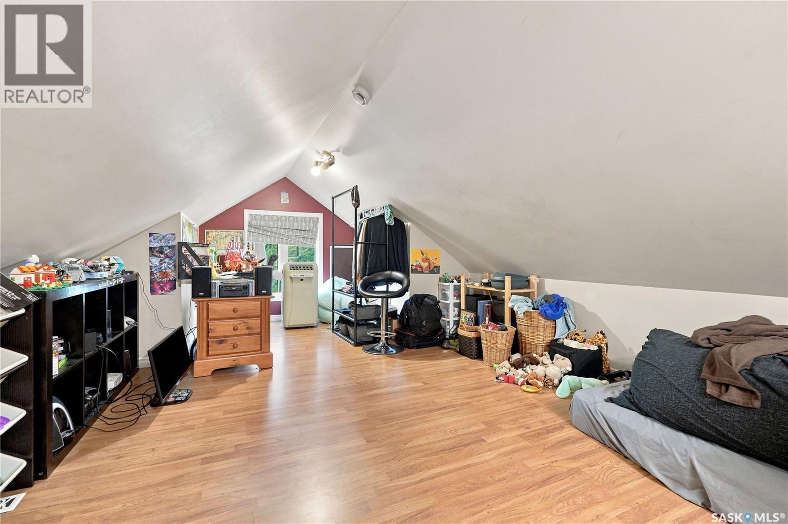 704 32Nd Street W, Saskatoon, SK - Indoor Photo Showing Other Room