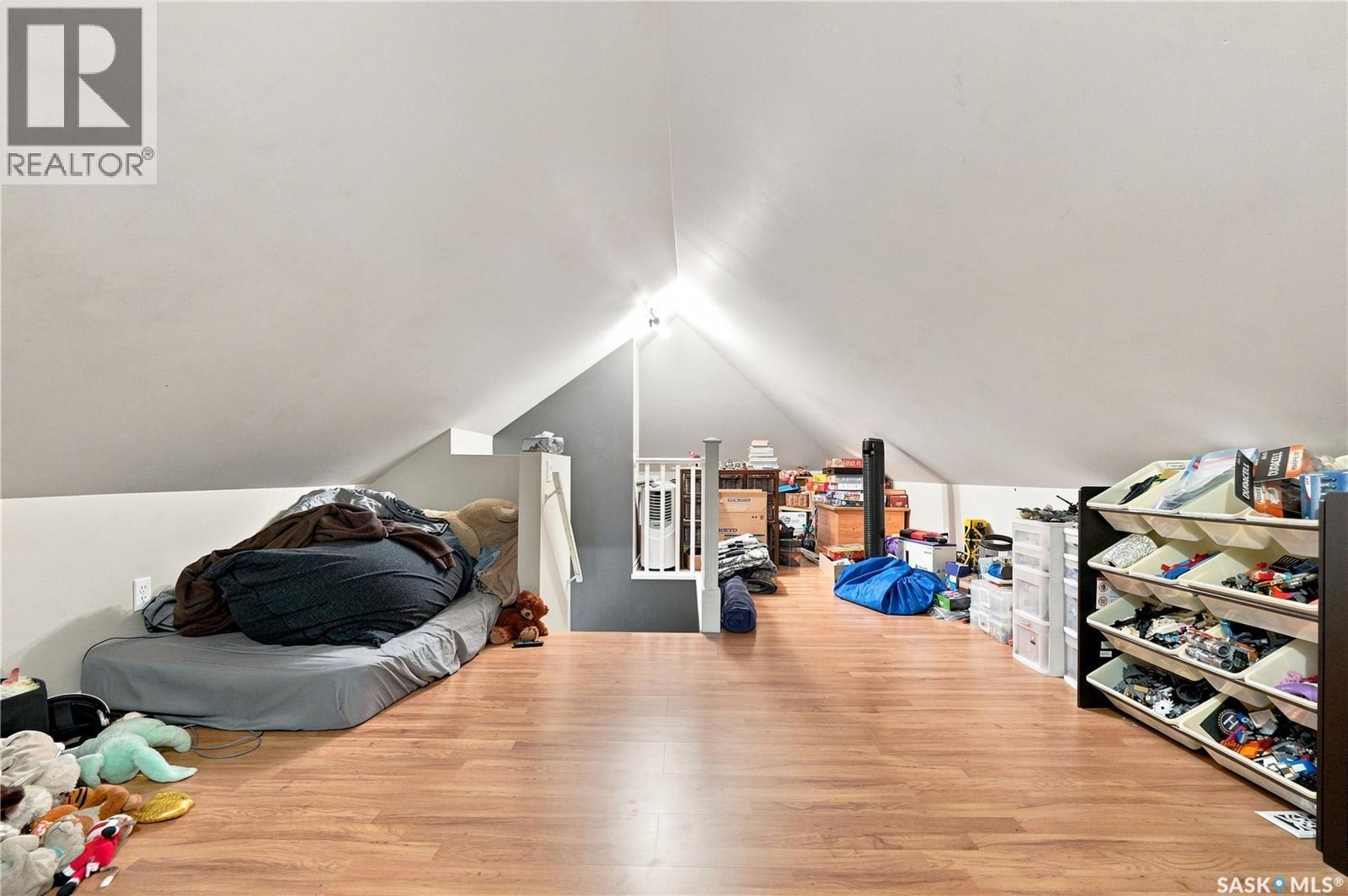 704 32Nd Street W, Saskatoon, SK - Indoor