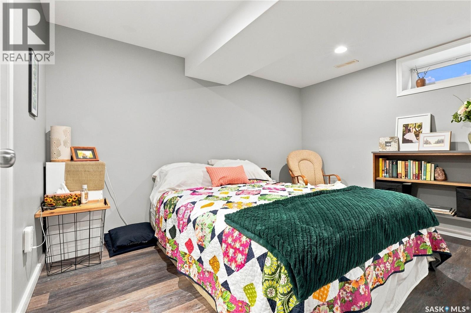 704 32Nd Street W, Saskatoon, SK - Indoor Photo Showing Bedroom