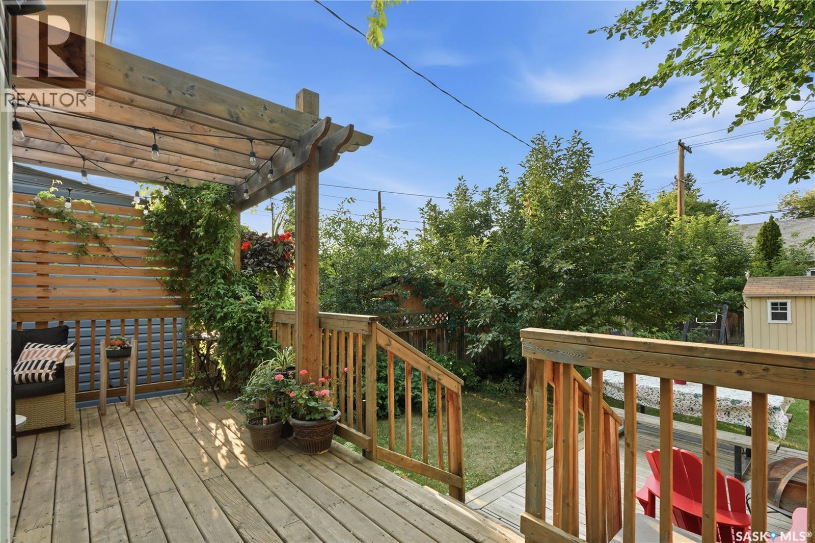 704 32Nd Street W, Saskatoon, SK - Outdoor With Deck Patio Veranda