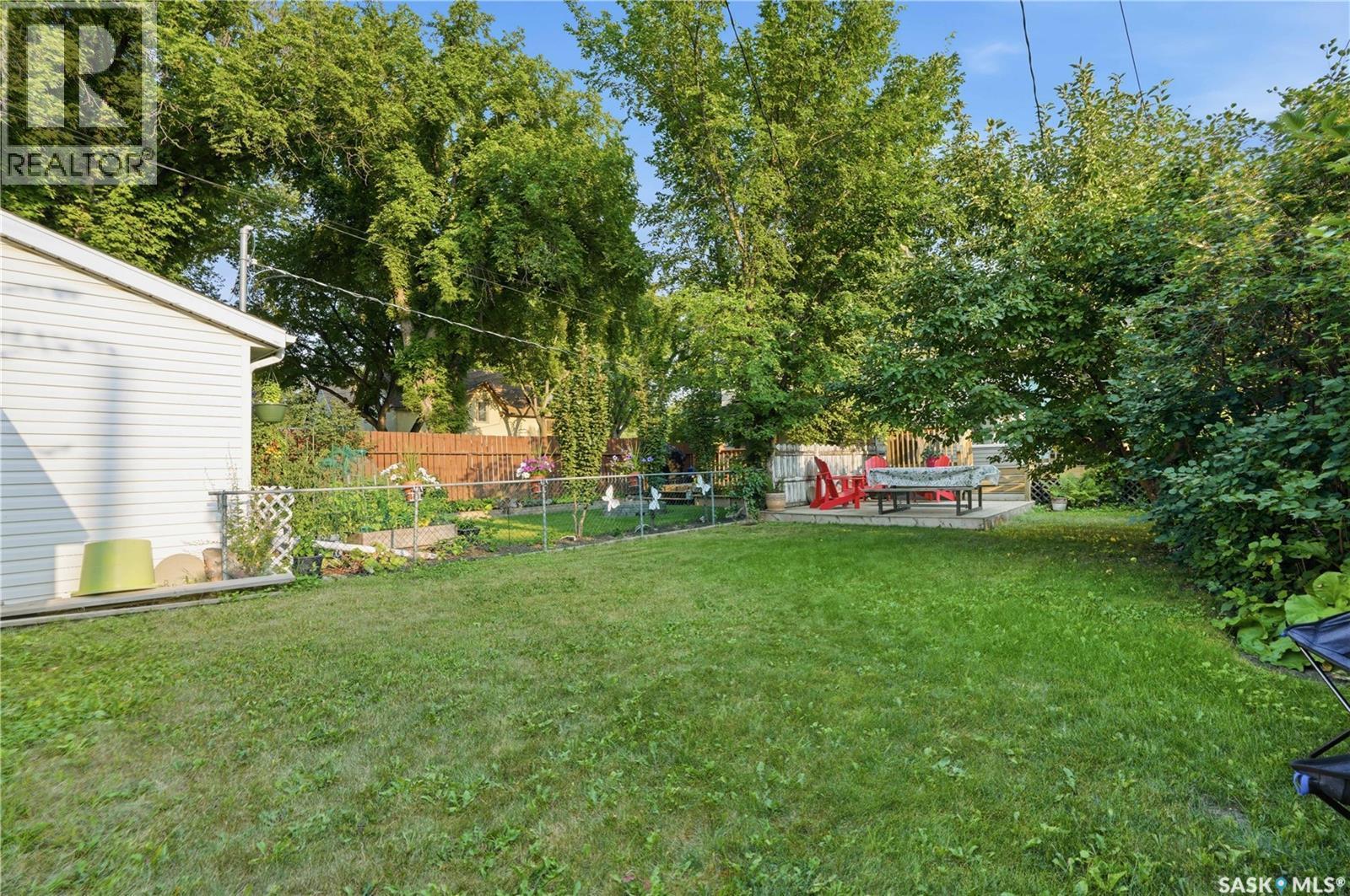 704 32Nd Street W, Saskatoon, SK - Outdoor