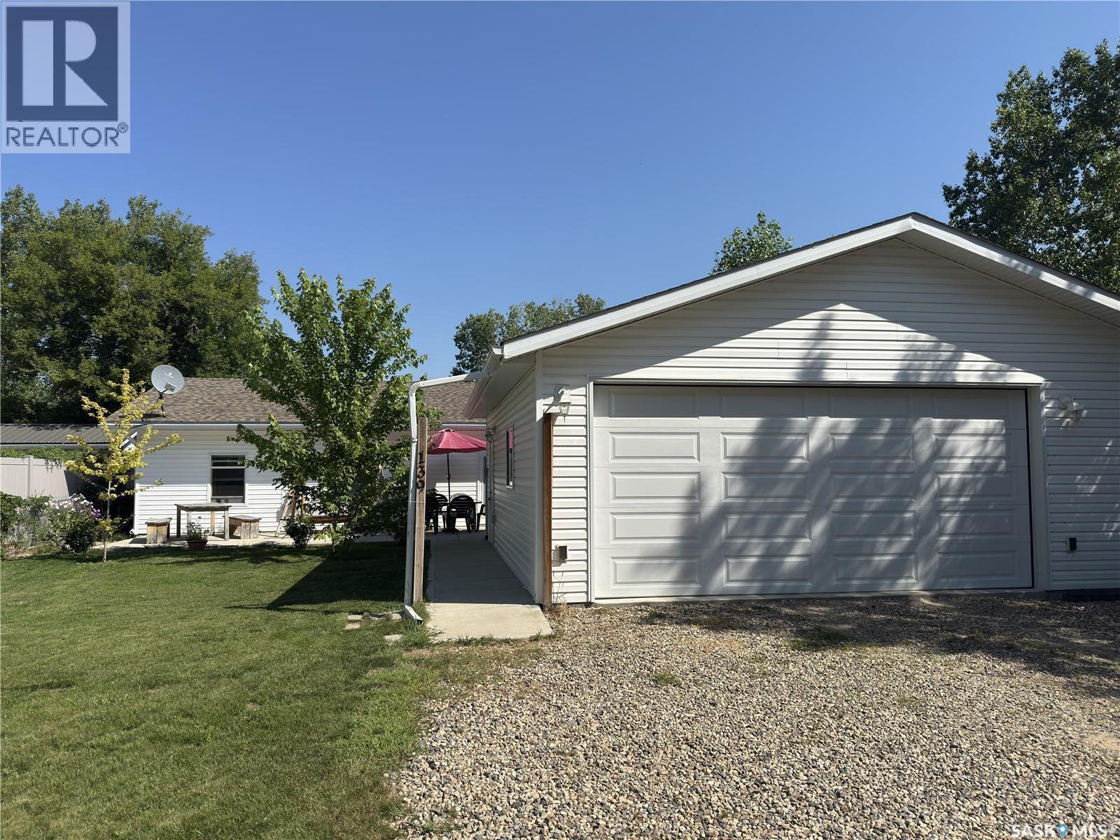 139 Lakeview Drive, Island View, SK - Outdoor