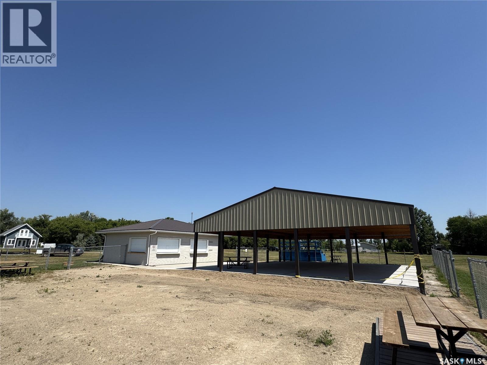 139 Lakeview Drive, Island View, SK - Outdoor