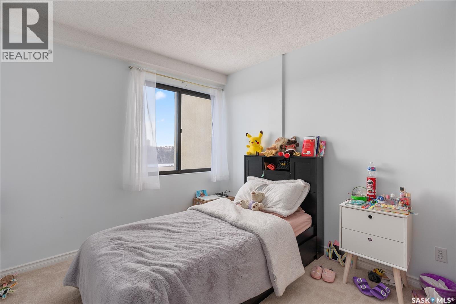 701 430 5Th Avenue N, Saskatoon, SK - Indoor Photo Showing Bedroom