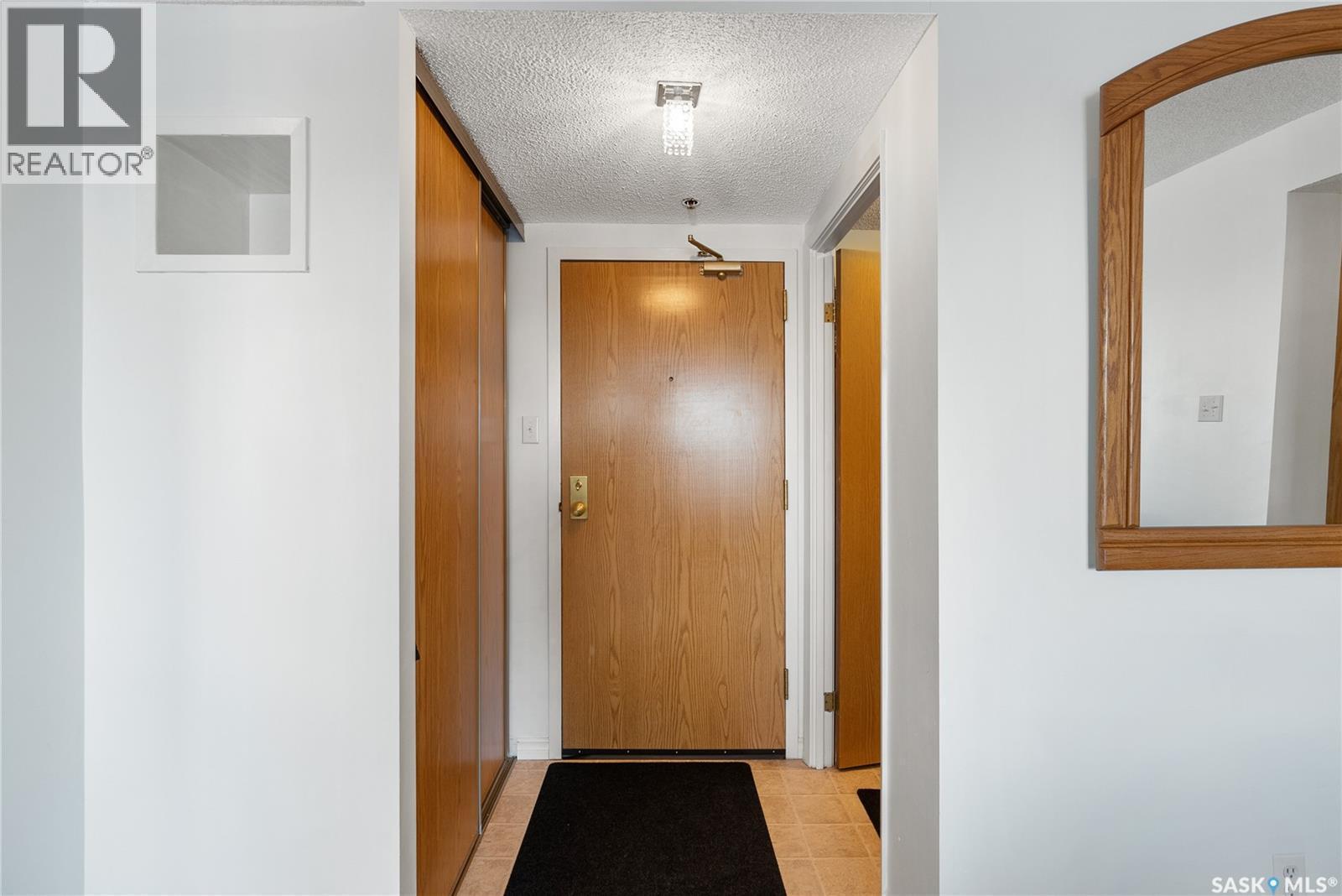 701 430 5Th Avenue N, Saskatoon, SK - Indoor Photo Showing Other Room