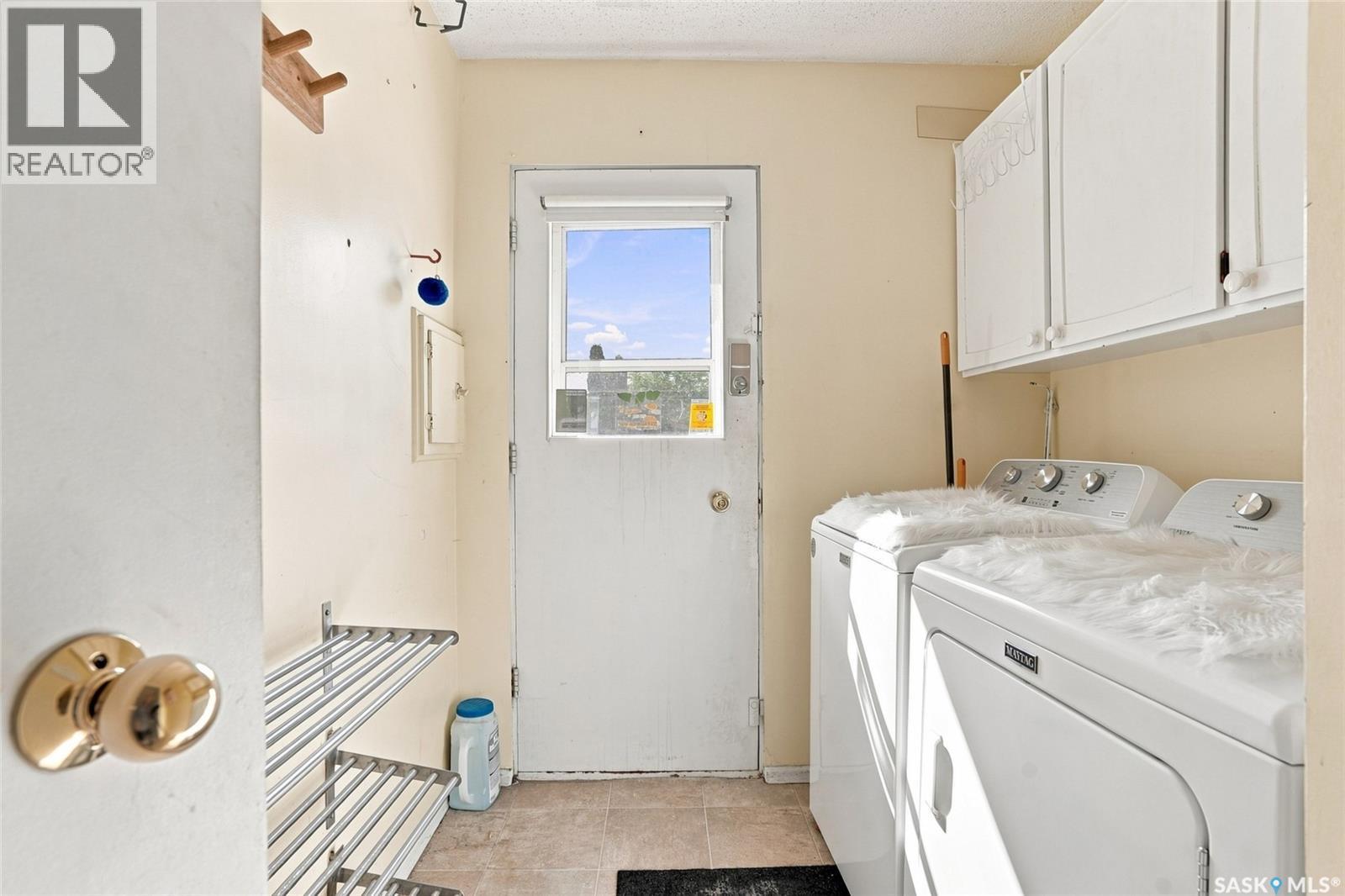 610 Acadia Drive, Saskatoon, SK - Indoor Photo Showing Laundry Room