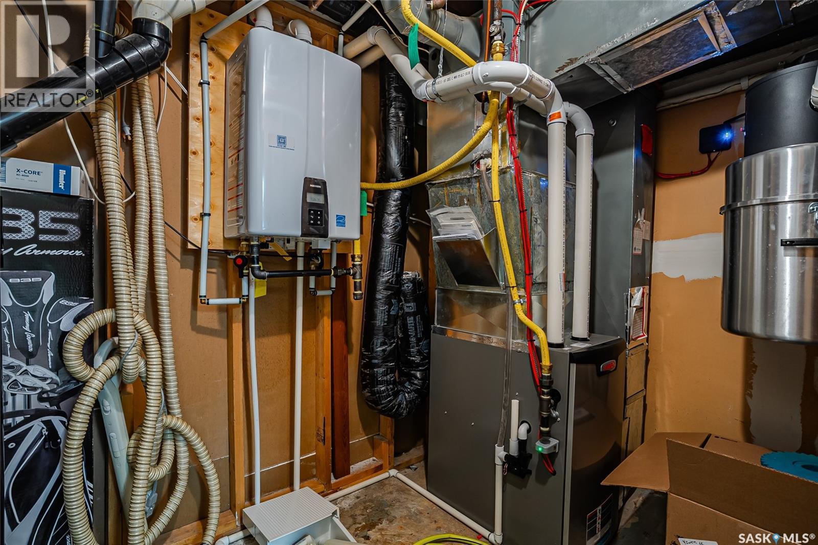 610 Acadia Drive, Saskatoon, SK - Indoor Photo Showing Basement