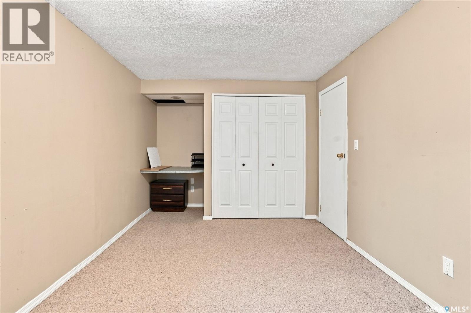 610 Acadia Drive, Saskatoon, SK - Indoor