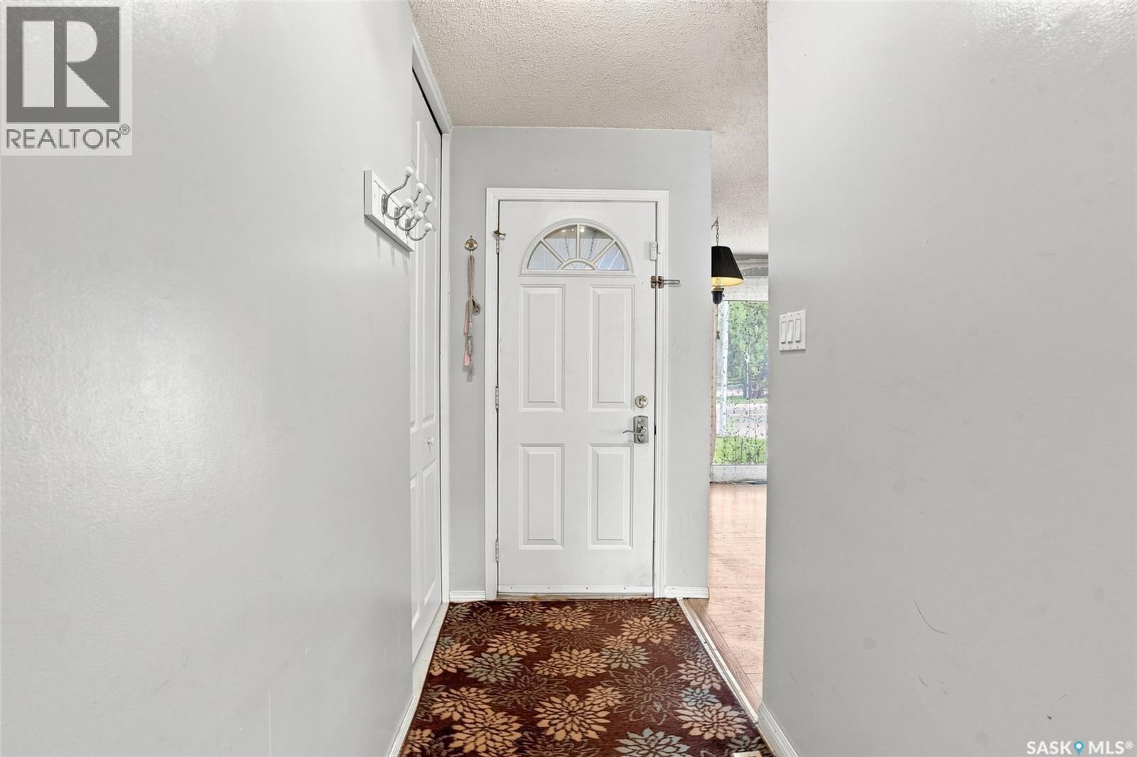 610 Acadia Drive, Saskatoon, SK - Indoor Photo Showing Other Room