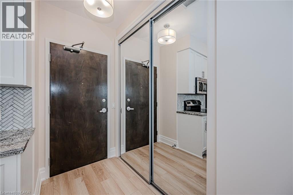 112 King Street E Unit# 806, Hamilton, ON - Indoor Photo Showing Other Room