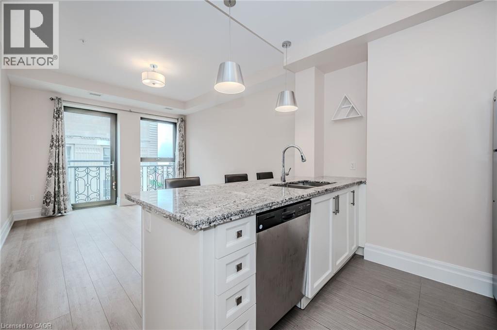 112 King Street E Unit# 806, Hamilton, ON - Indoor Photo Showing Kitchen With Upgraded Kitchen