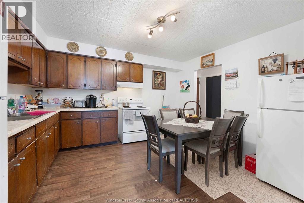 995 Elsmere, Windsor, ON