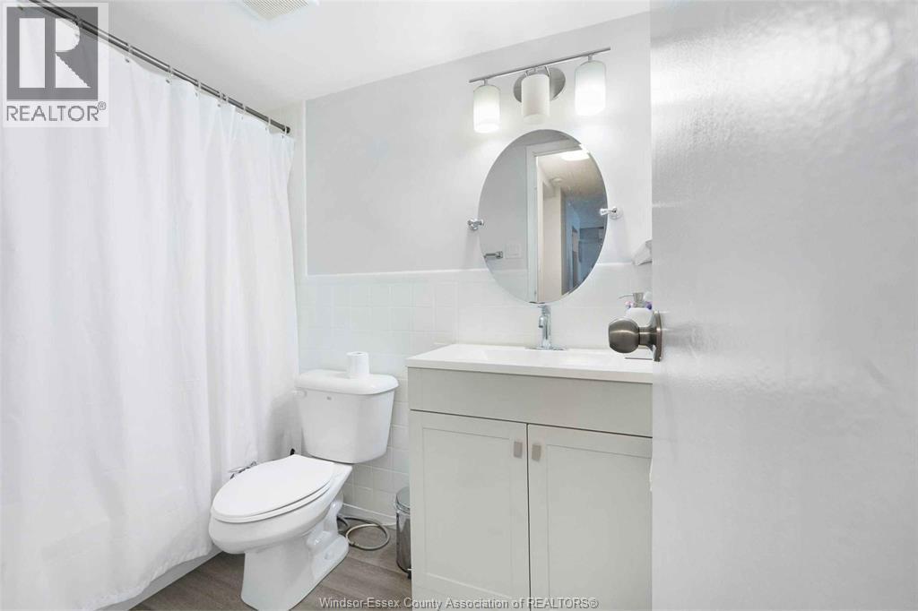 995 Elsmere, Windsor, ON