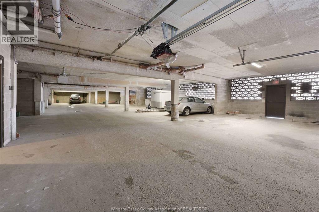 995 Elsmere, Windsor, ON
