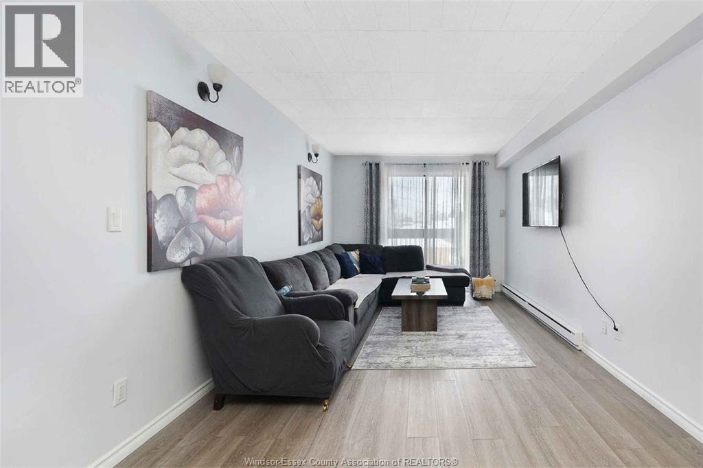 995 Elsmere, Windsor, ON