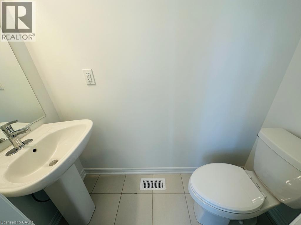 219 Histand Trail, Kitchener, ON - Indoor Photo Showing Bathroom
