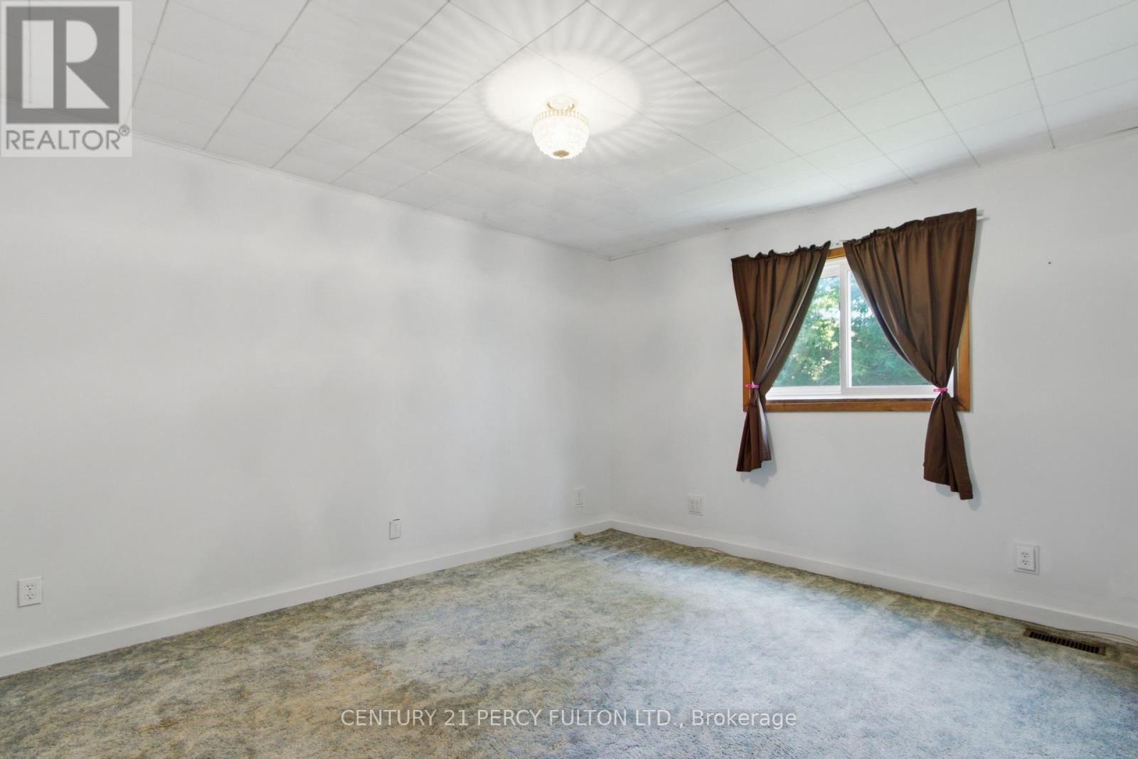 7 Valleyview Crescent, Belleville, ON - Indoor Photo Showing Other Room