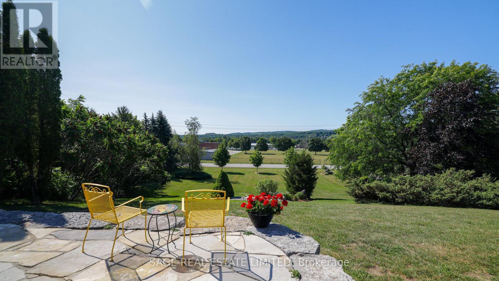 7632 County 9 Road, Clearview, ON - Outdoor