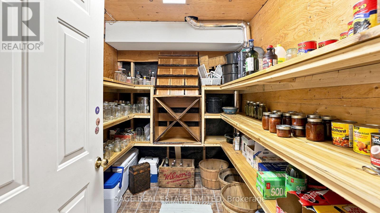 7632 County 9 Road, Clearview, ON - Indoor Photo Showing Other Room